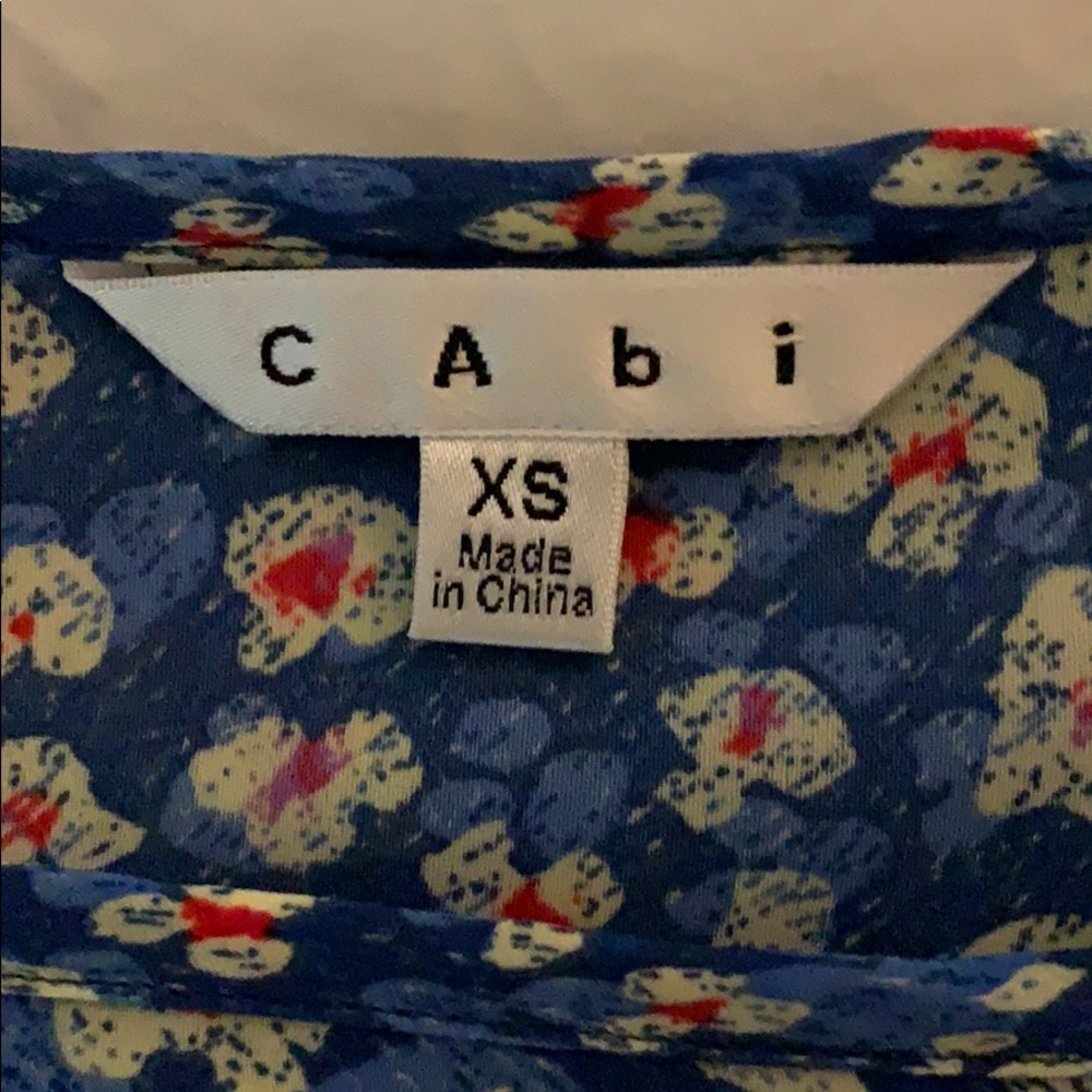 Cabi Style 299 Button Back Floral Split Blouse - image 5